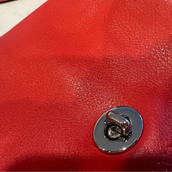 NEW COACH PURSE - Picture 6 of 6